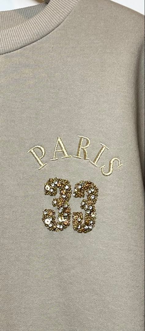 PARIS 33刺繍ベージュスウェット - メルカリ