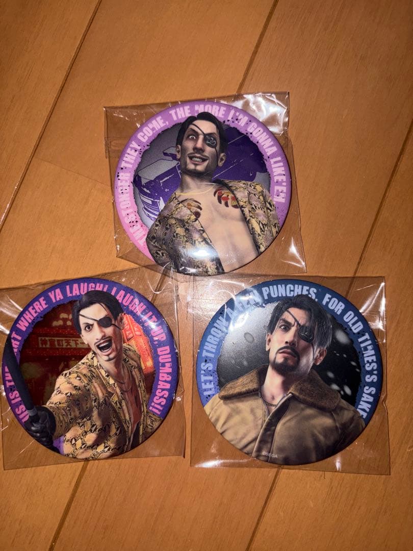 セガラッキーくじ 龍が如く 真島吾朗 缶バッジ 3個セット - メルカリ