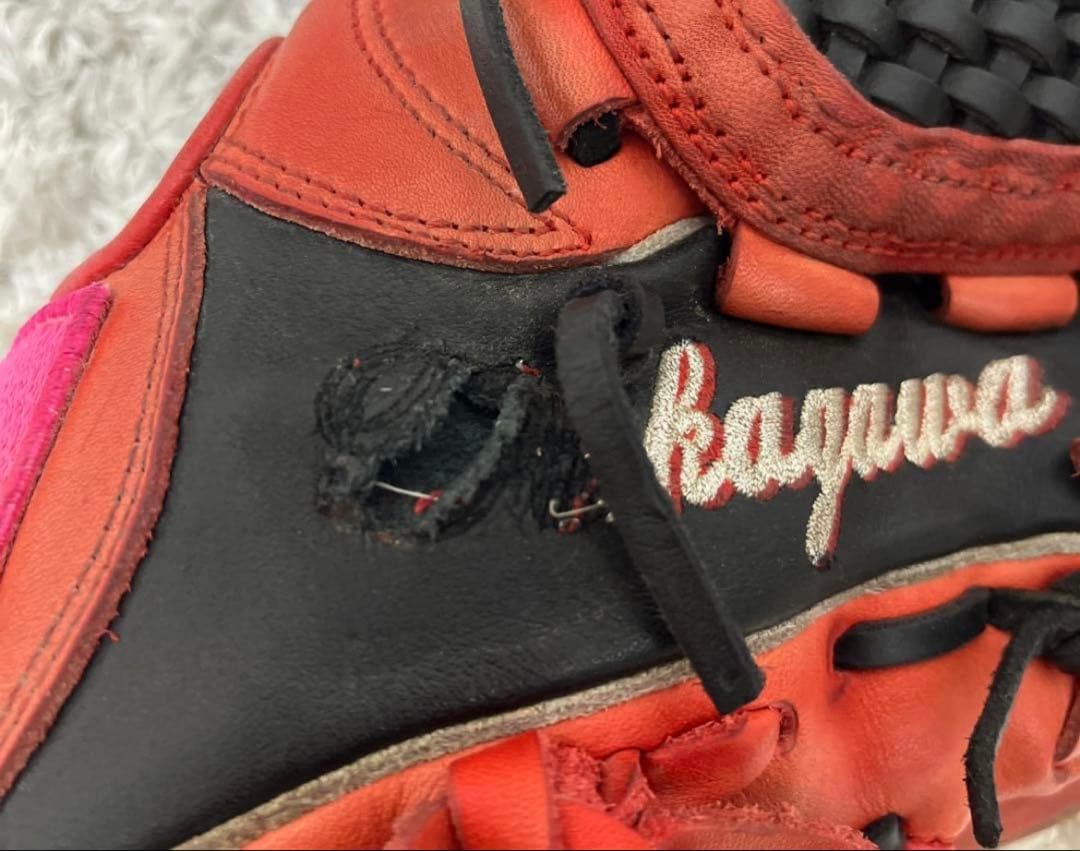 バ*チ様 Slugger 特別オーダー 軟式グローブ 赤黒 - グローブ最高 の