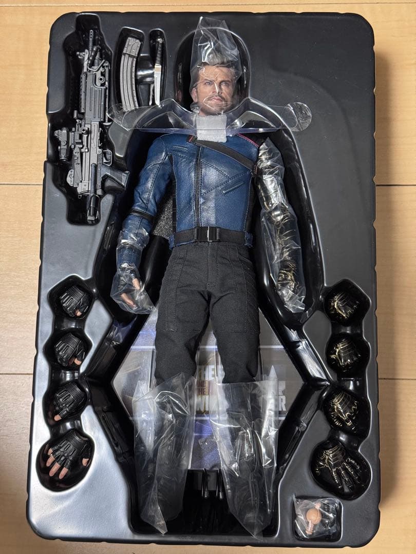 HotToys ウィンターソルジャー バッキー ホットトイズ バッキー植毛版、ホットトイズでフィギュア化 ─ 『キャプテン