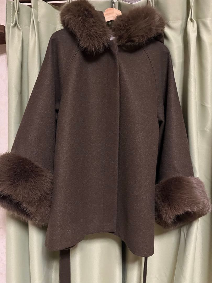 ファー付きフード襟マルチwayケープコート - メルカリ