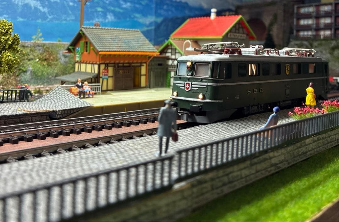 メルクリン HO 3050 スイス連邦鉄道 SBB Ae6/6 稼働品 元箱入り - メルカリ