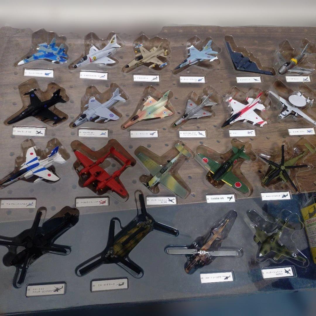 チョコエッグ世界の戦闘機シリーズ　第２弾　コレクションボックス Amazon.co.jp: チョコエッグ 戦闘機2 コレクションボックス+フル