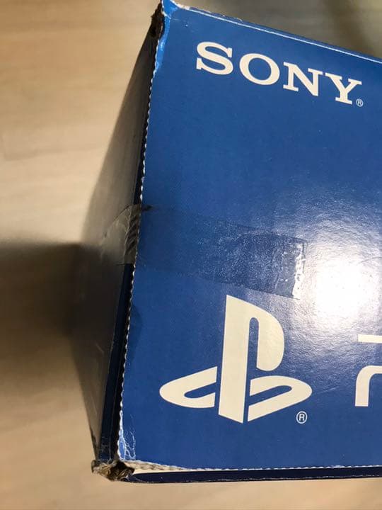 松坂直人様お墨付！未使用に近いPS4 ほぼほぼ使ってないらしいので綺麗です