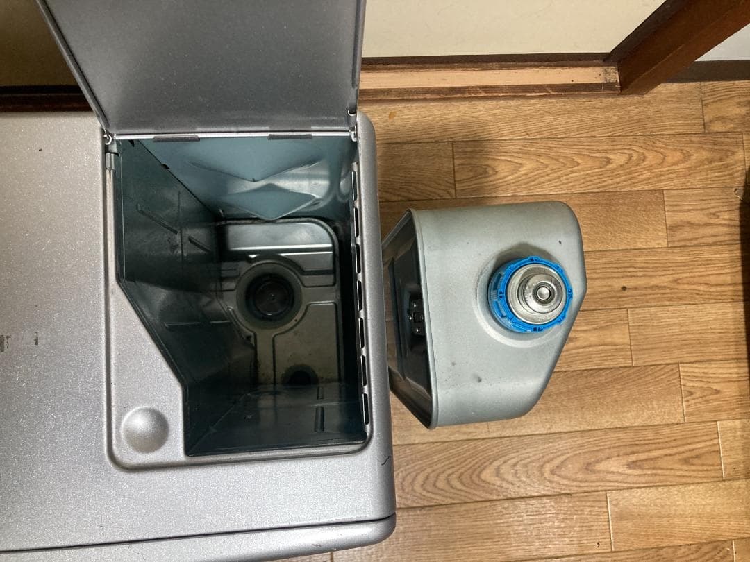 ★トヨトミ★5.0L★強制通気形開放式 石油ファンヒーター18年製 LC-320