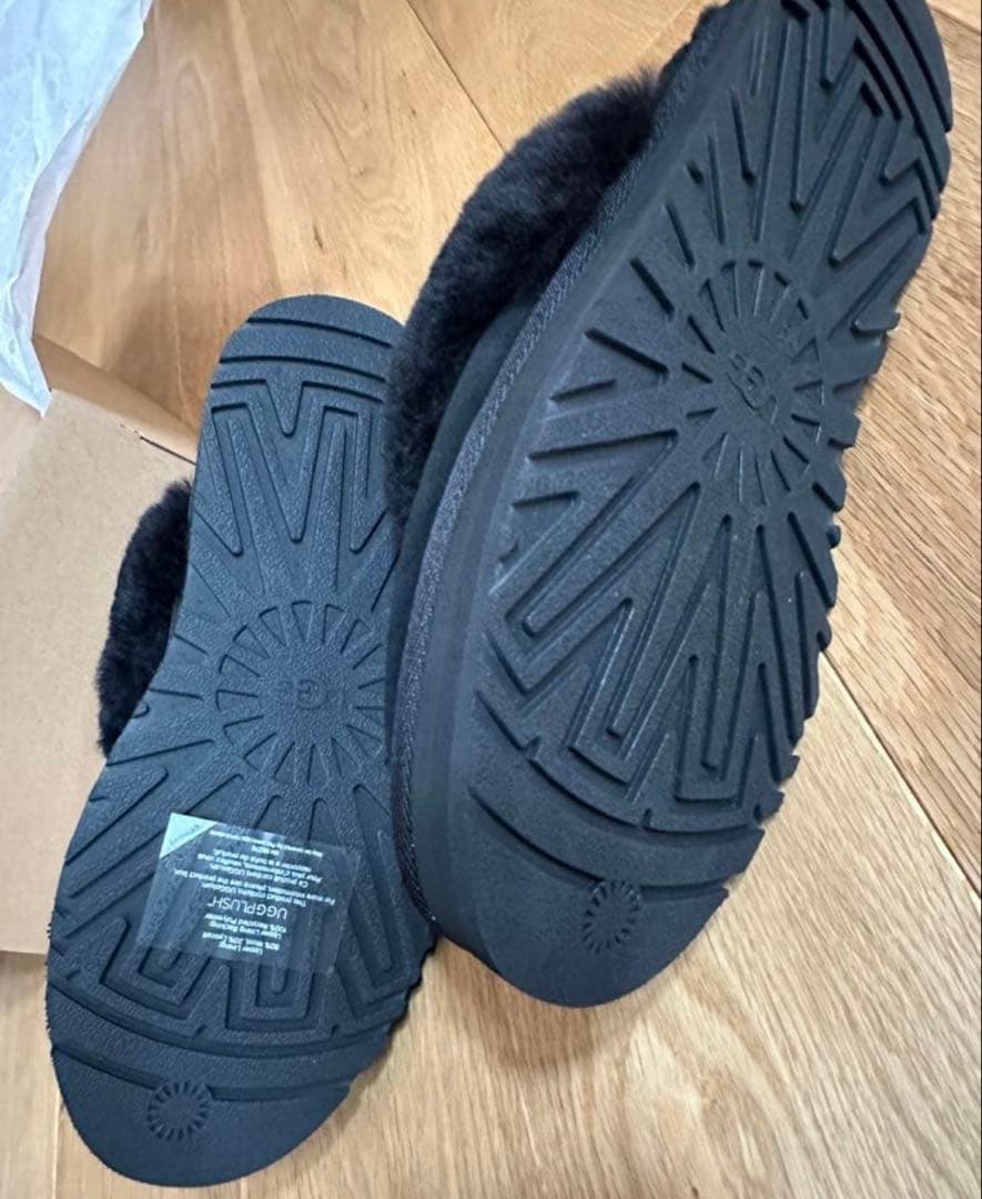 UGG アグ K FUNKETTE ファンケット ファーサンダル 22.5cm