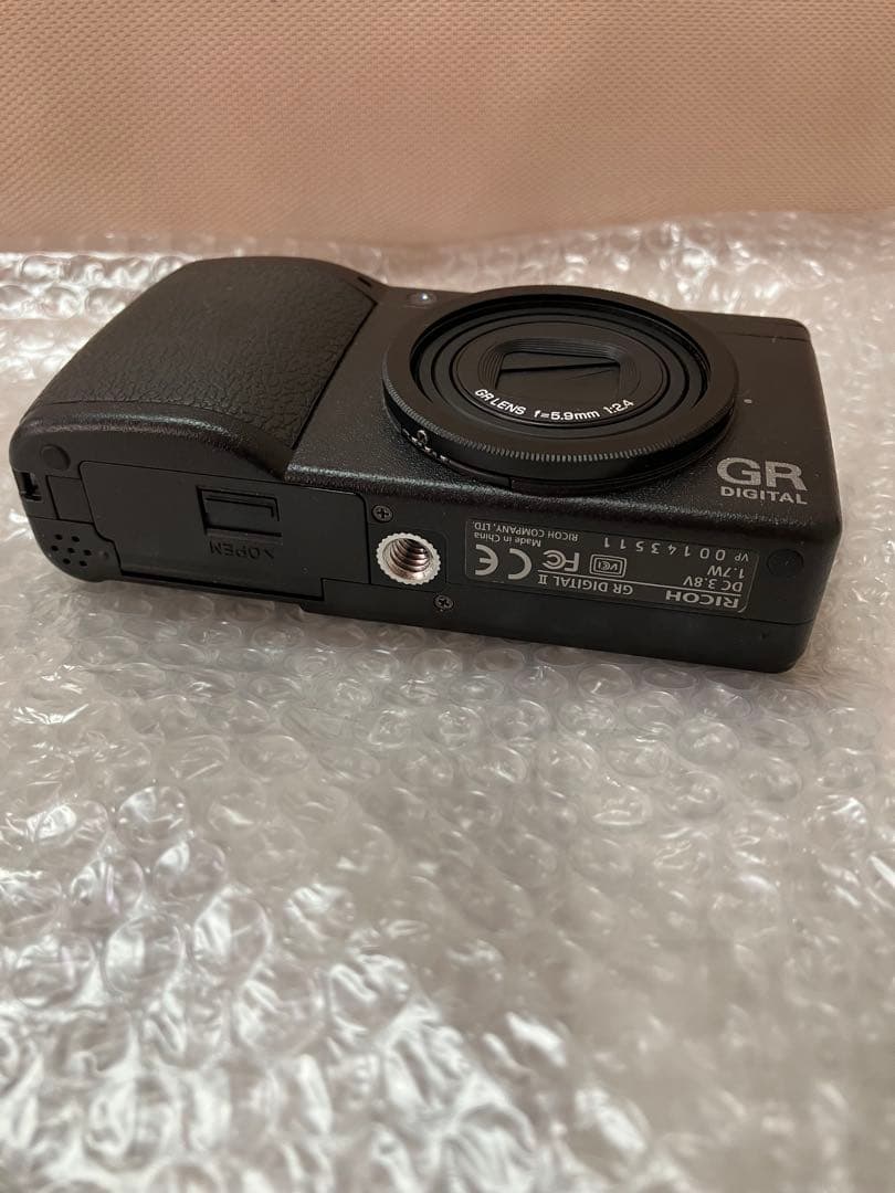 シャッター数1500回】RICOH GR DIGITAL II バッテリー2個 - メルカリ