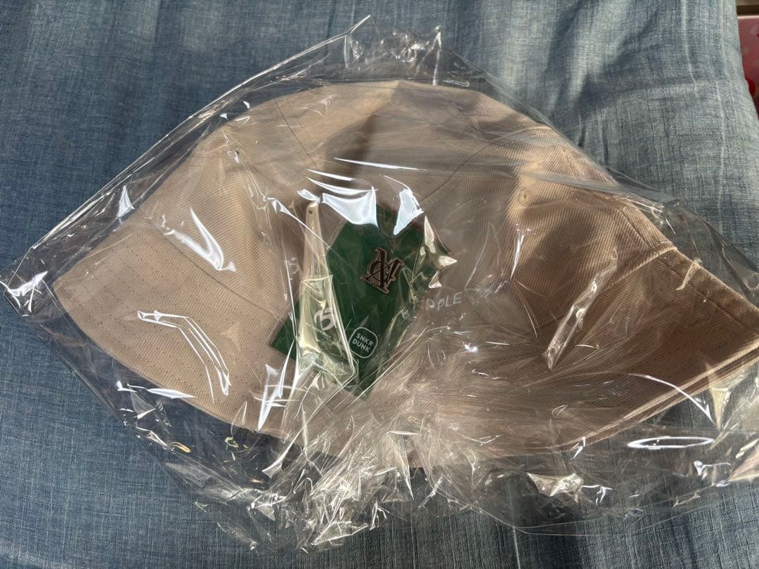 ミセスxスニダン ニューエラBUCKET01 MGA LOGO HAT ベージュ - メルカリ