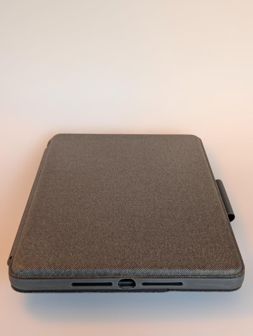 iPad (第9世代) Wi-Fi 64GB＋Logitech＋純正レザー美品