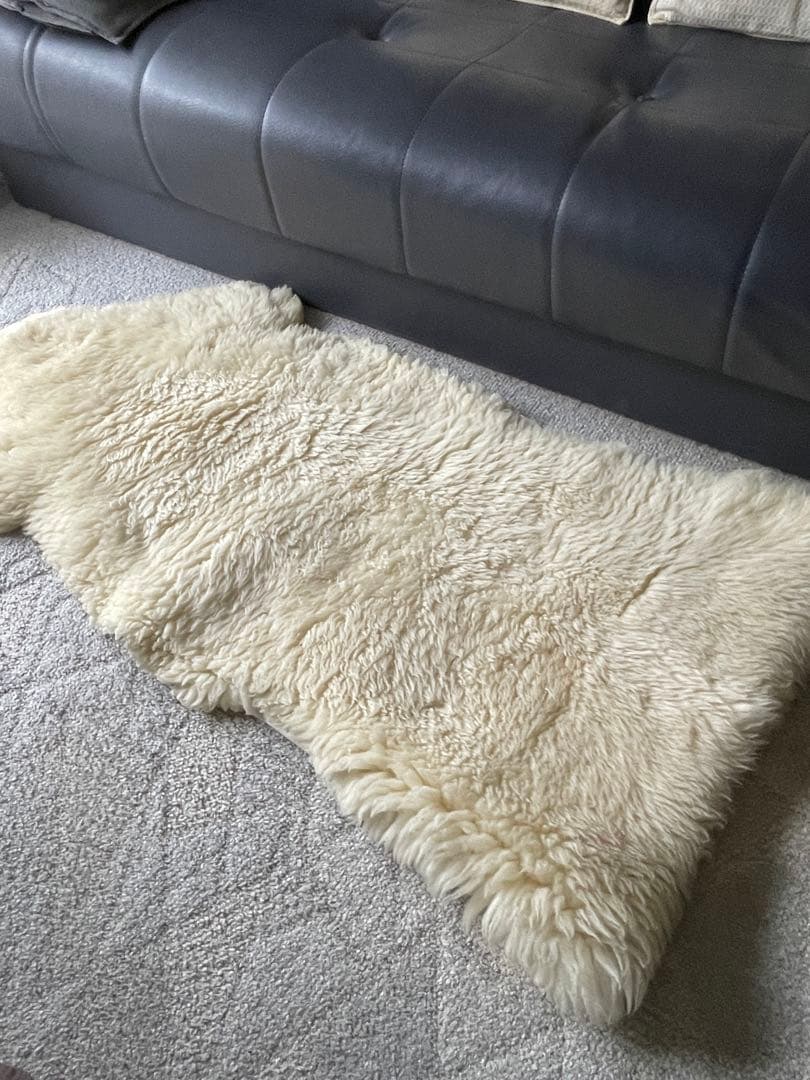 ムートンラグ 天然羊毛100% ラグ　ニュージーランド産原皮使用 天然ムートン 6匹ラグ 140×180cm 羊毛 おしゃれ 北欧 姫系 ムートン