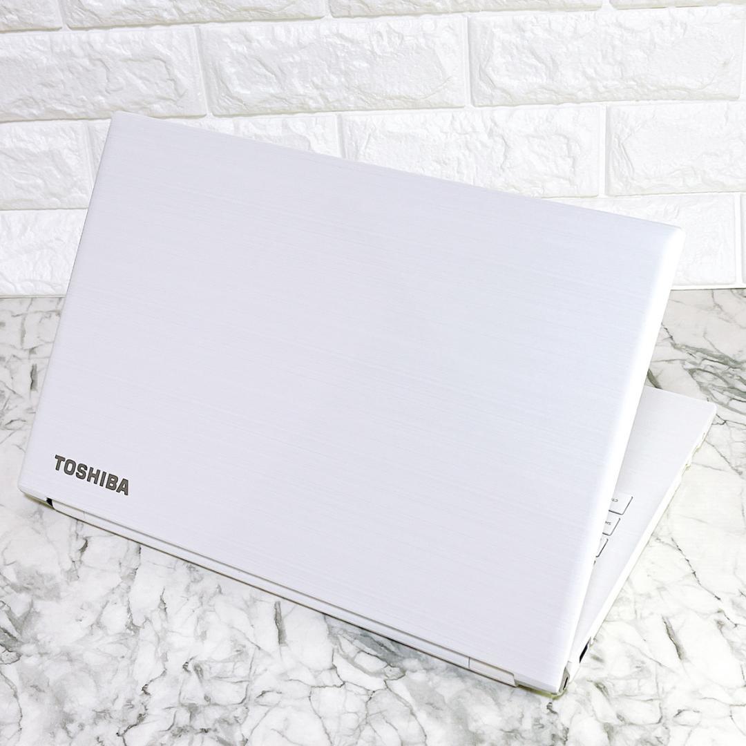 美品✨Windows11✨新品爆速SSD✨カメラ付薄型ノートパソコン白