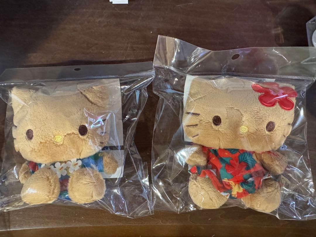 ハワイアンホースト 日焼けキティ ダニエル セット売り - メルカリ