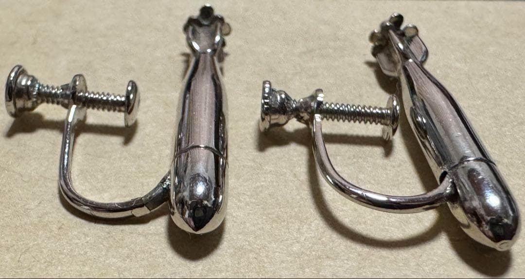 米軍 実物 SWEETHEART JEWELRY 魚雷イヤリング - メルカリ