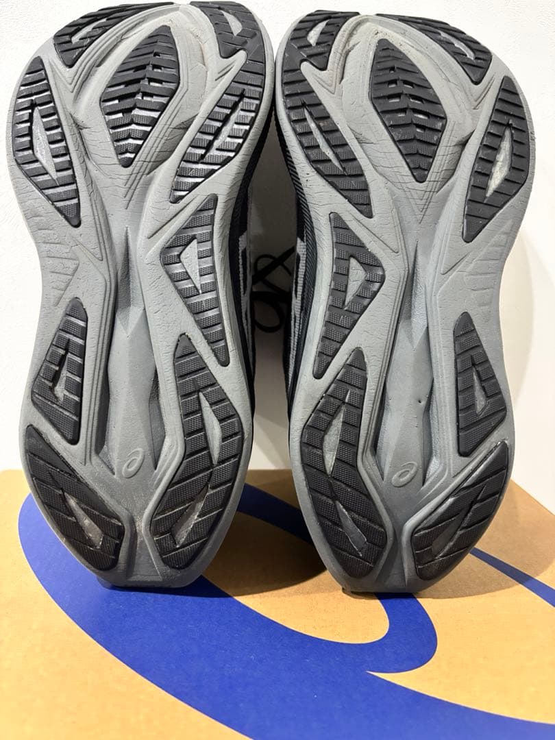 ASICS スーパーブラスト2 27.0cm