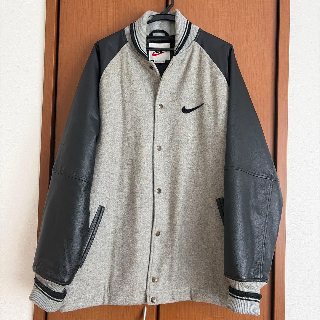 NIKE スタジャン 袖レザー スタジャン　バーシティジャケット　XL NIKE 袖レザー スタジャン バーシティジャケット ブラック L - メルカリ