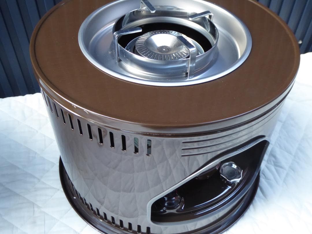 未使用 保管品 TOYOTOMI HH-S219E 石油ストーブ スパーク点火