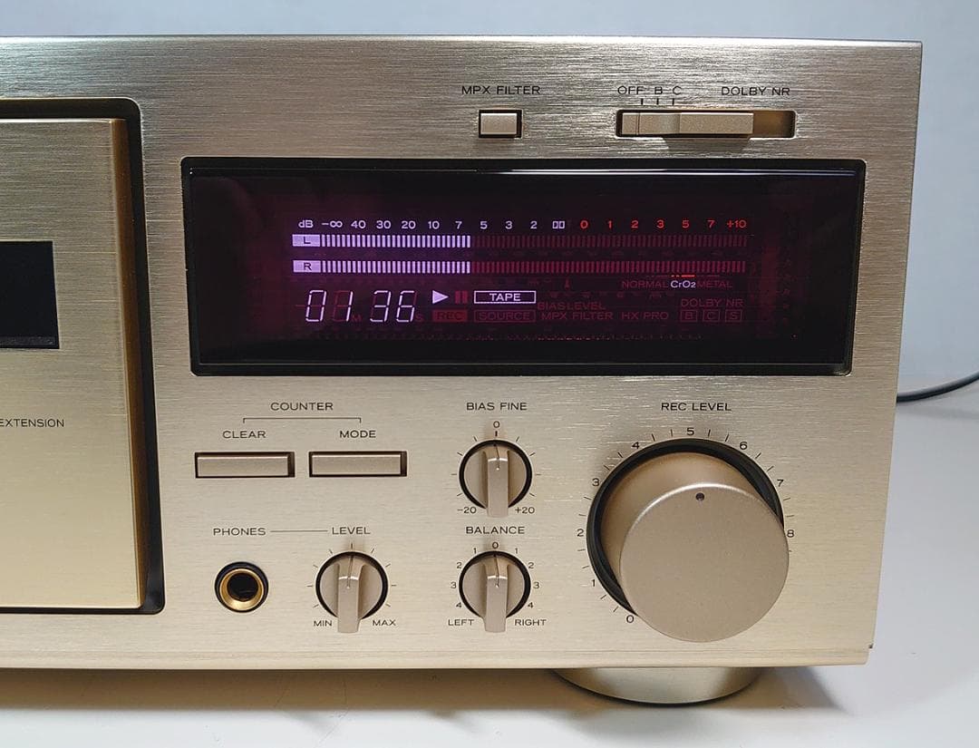 オーバーホール品】TEAC カセットデッキ「V-1030」高音質3ヘッド☆