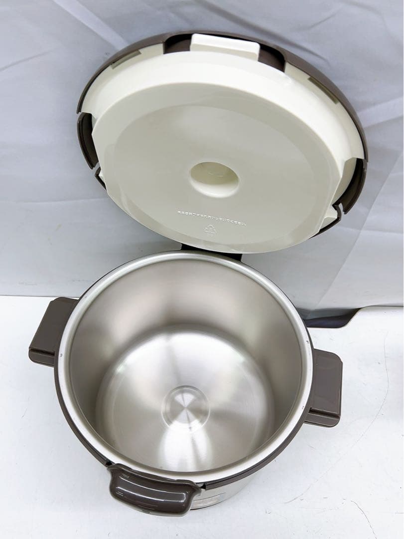 1AB3 THERMOS シャトルシェフ　KPK-5000 4.8L 未使用品