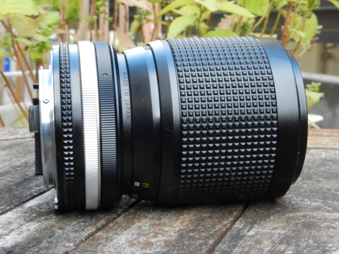 極美品　Nikon Zoom-Nikkor 35-105mm f/3.5-4.5