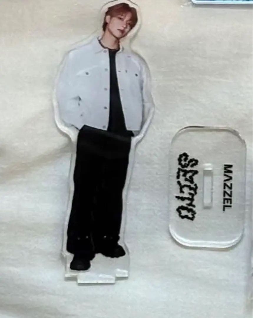 MAZZEL アクスタ SEITO PARADE 2点セット - メルカリ