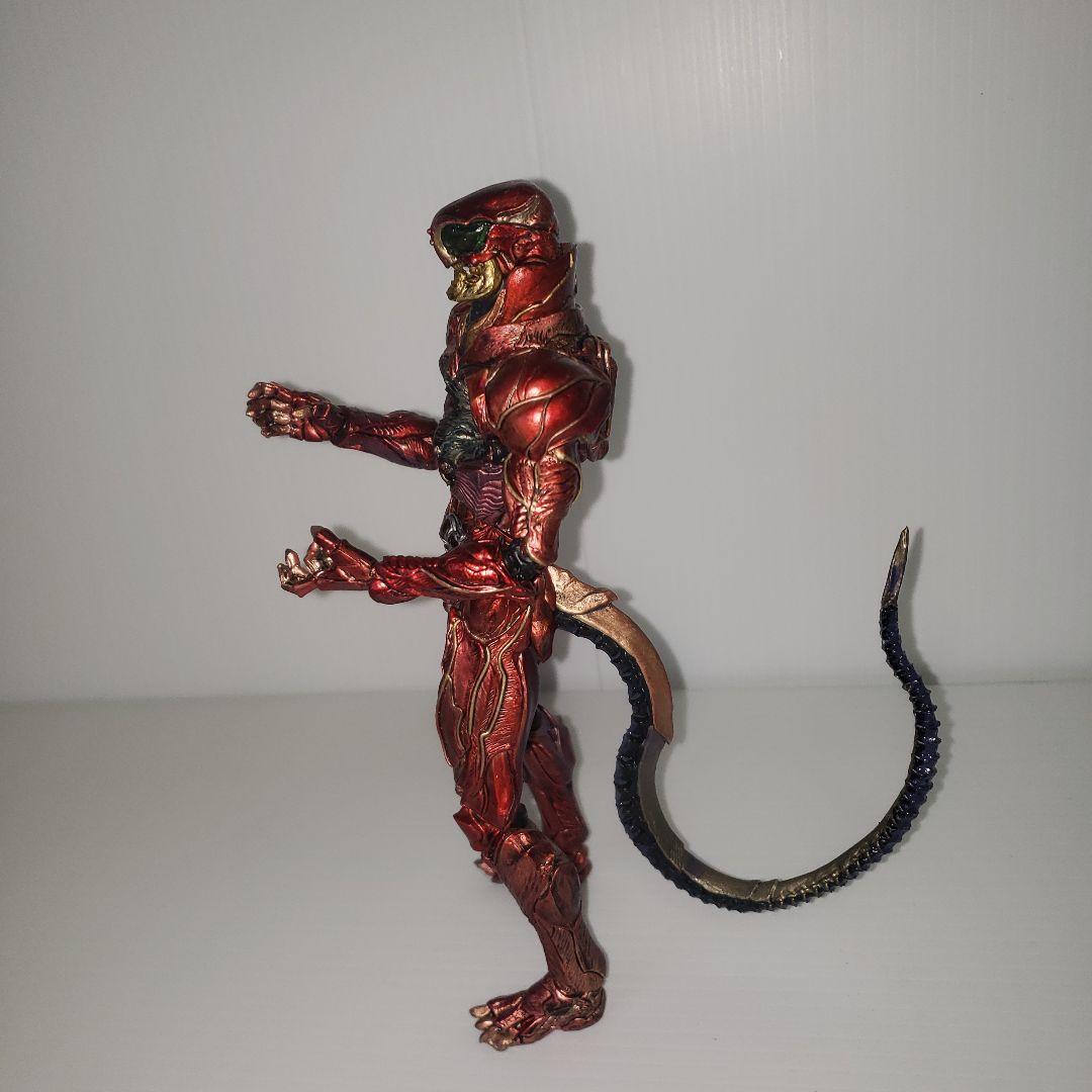 S.I.C. 仮面ライダーZO ドラス レッドバージョン フィギュア リアル
