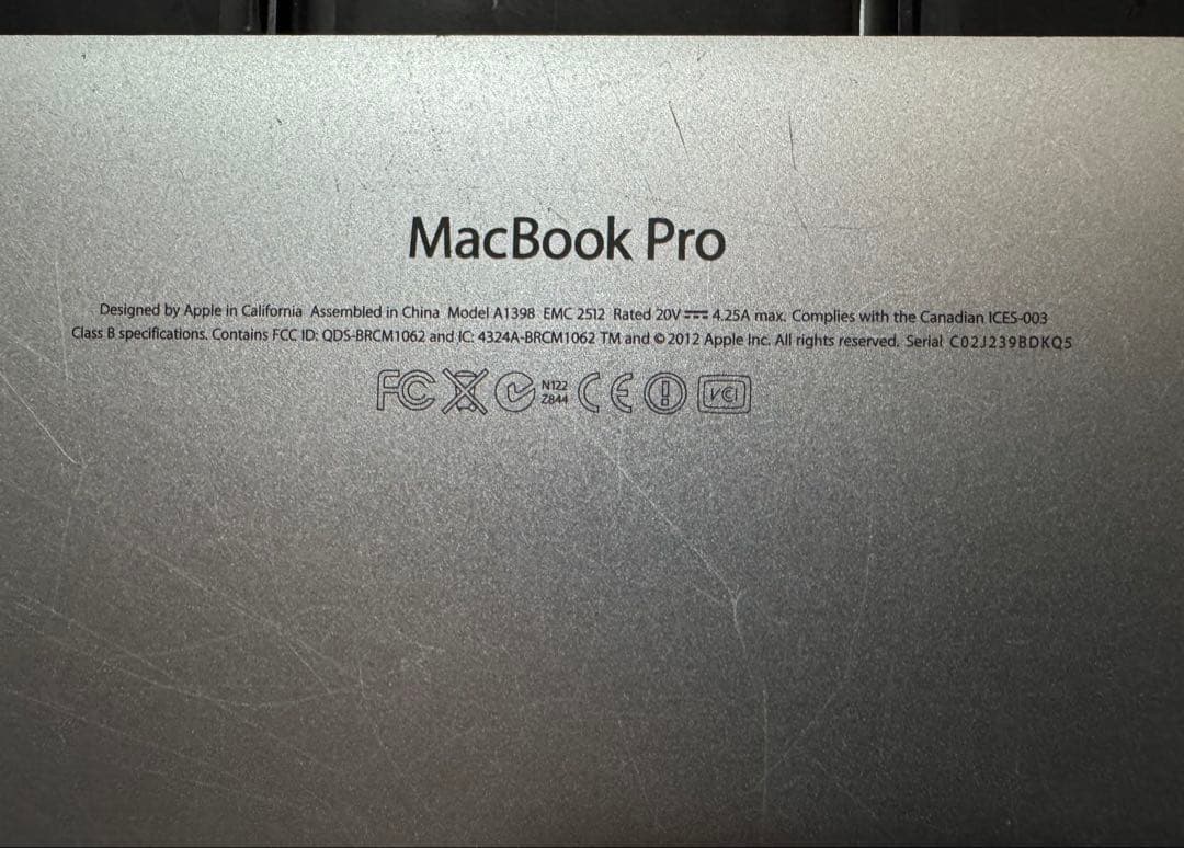 Apple MacBook Pro 2.4GHz i7 8GB ジャンク品