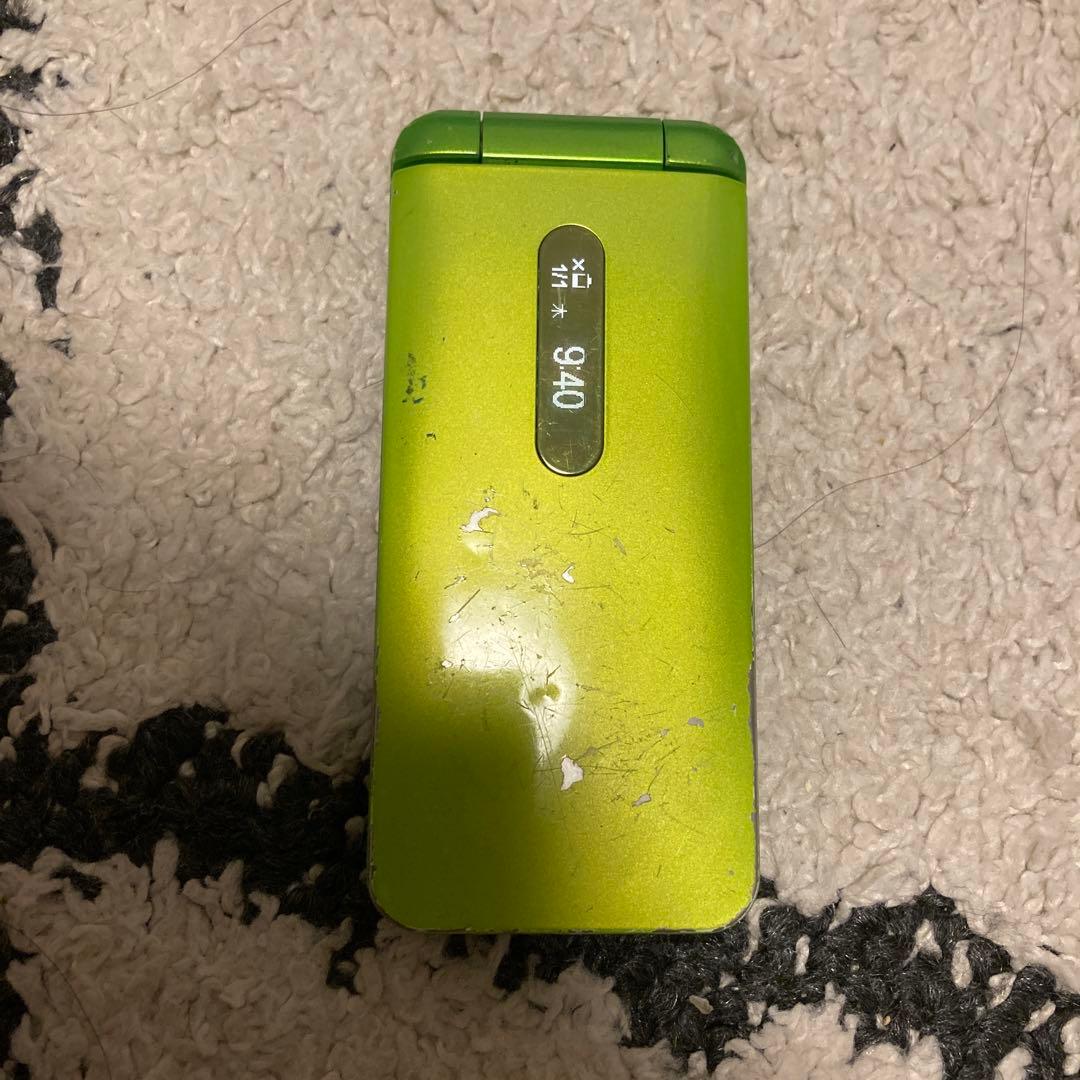 GRATINA 4G KYF31 緑/グリーン au ガラケー - メルカリ