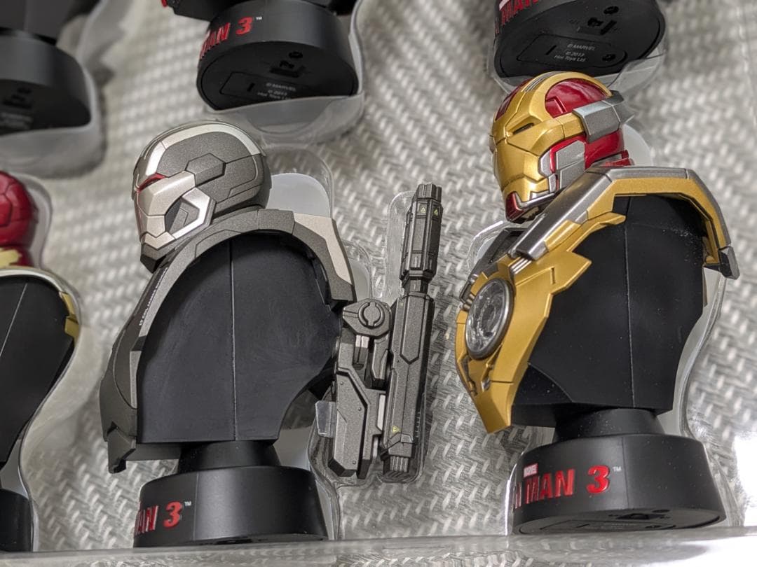 アイアンマン3 デラックスセット バスト8体セット ホットトイズ