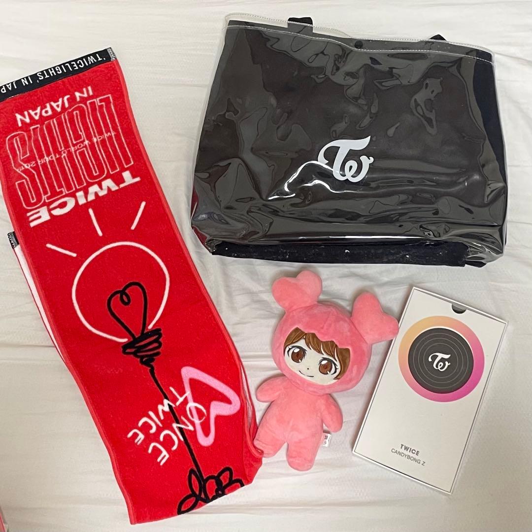 twice公式グッズアルバム トレカ ぬいぐるみ タオル ポスターまとめ