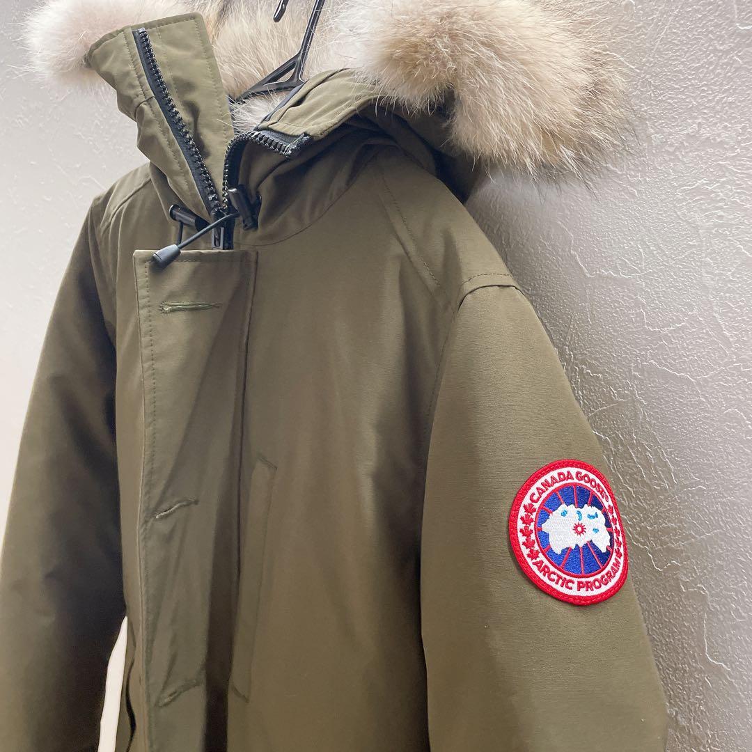 最終値下げ】CANADA GOOSE オリーブ ダウンジャケット - メルカリ