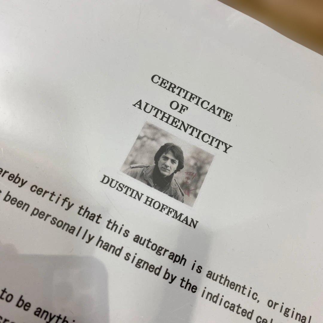 貴重】 ダスティン・ホフマン直筆サイン入り写真 認定書付き - メルカリ