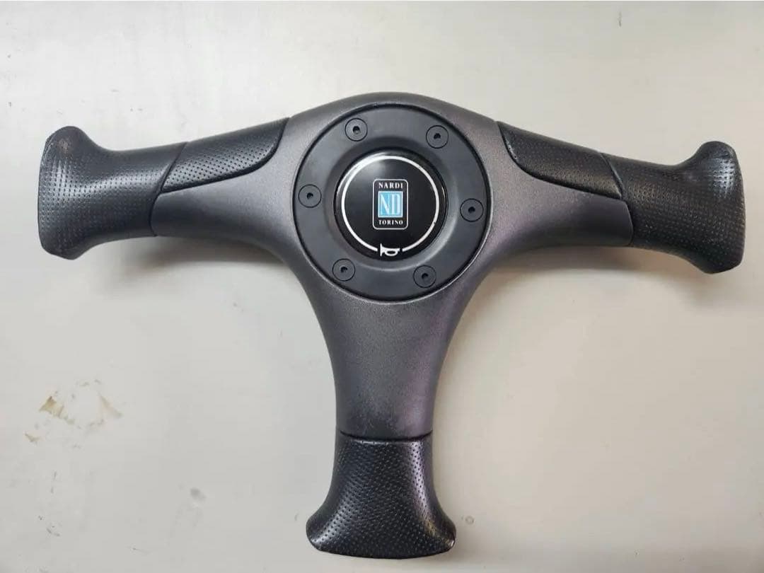 最終値下げ NARDI ナルディ Z5？ ステアリング - メルカリ