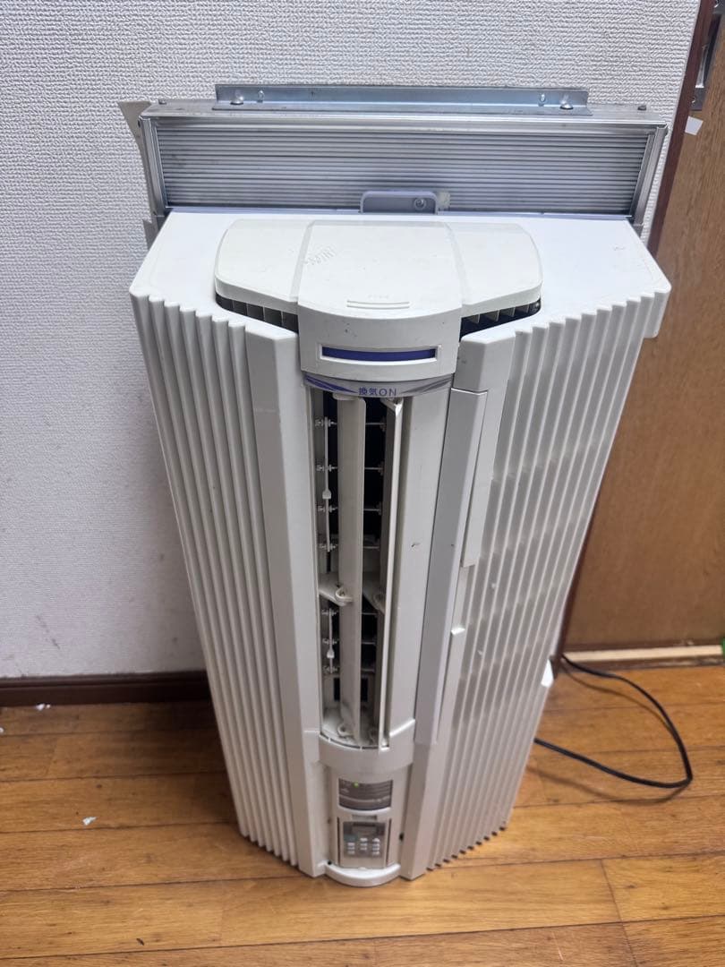 24時だけ！TOYOTOMI 窓用エアコン TIW-A18K リモコン付き枠付き Amazon | TOYOTOMI 窓用エアコン 冷房専用 【50Hz/4.5～7畳・60Hz/5～8