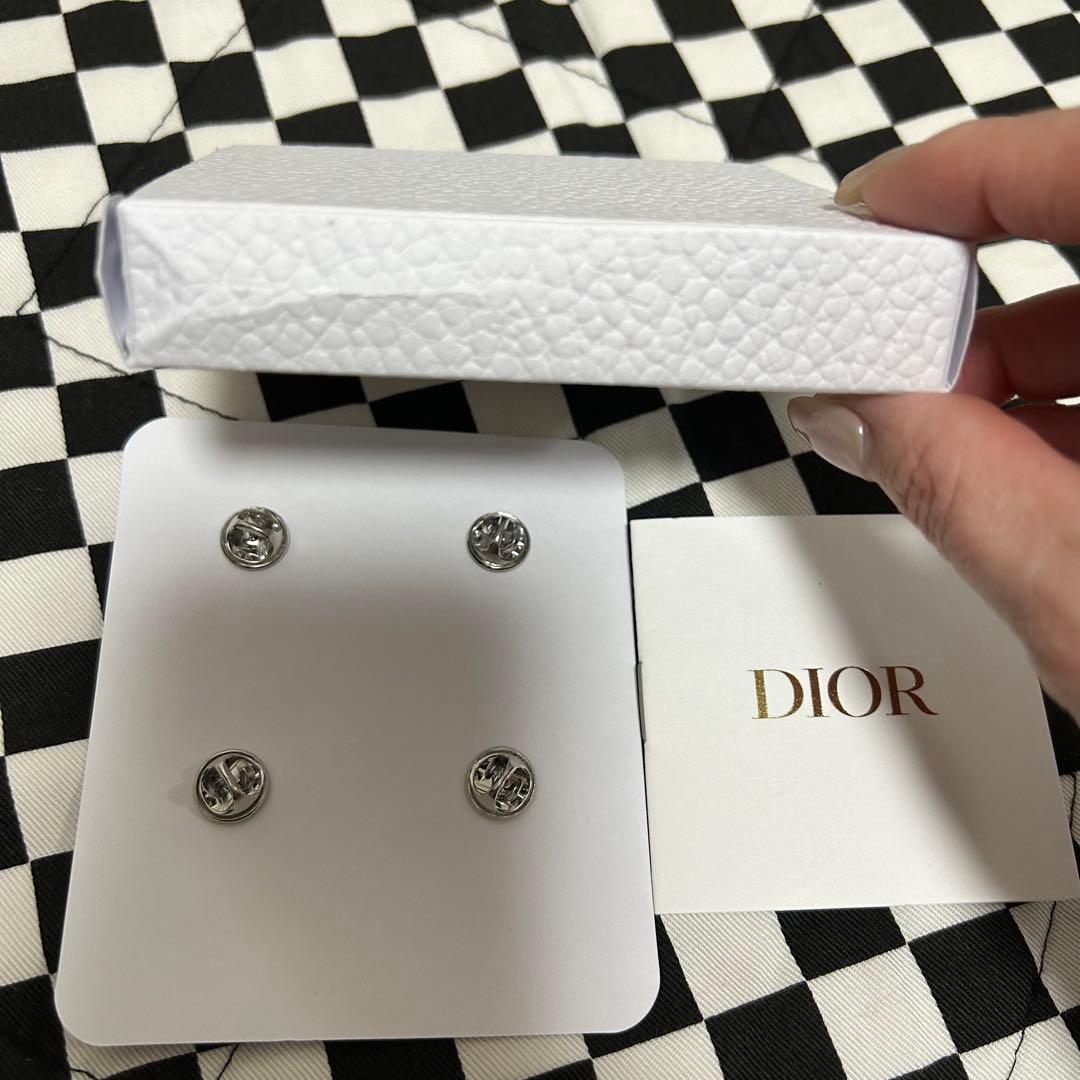 DIOR♡ディオール♡ピンバッジ ブローチ♡4個セット ノベルティ 限定