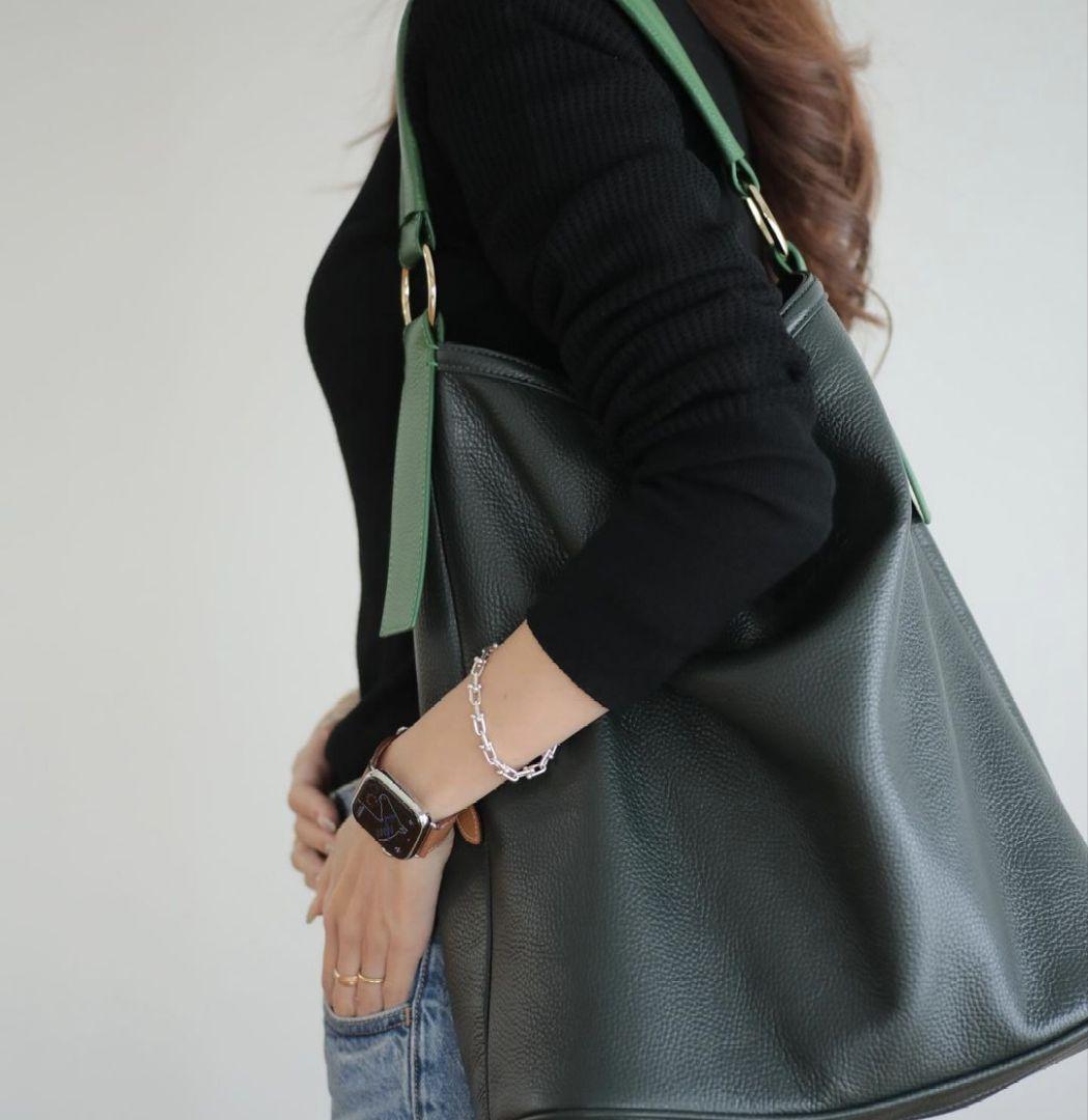 ヒンクヌンクHINC NUNC ショルダーバッグ - メルカリ