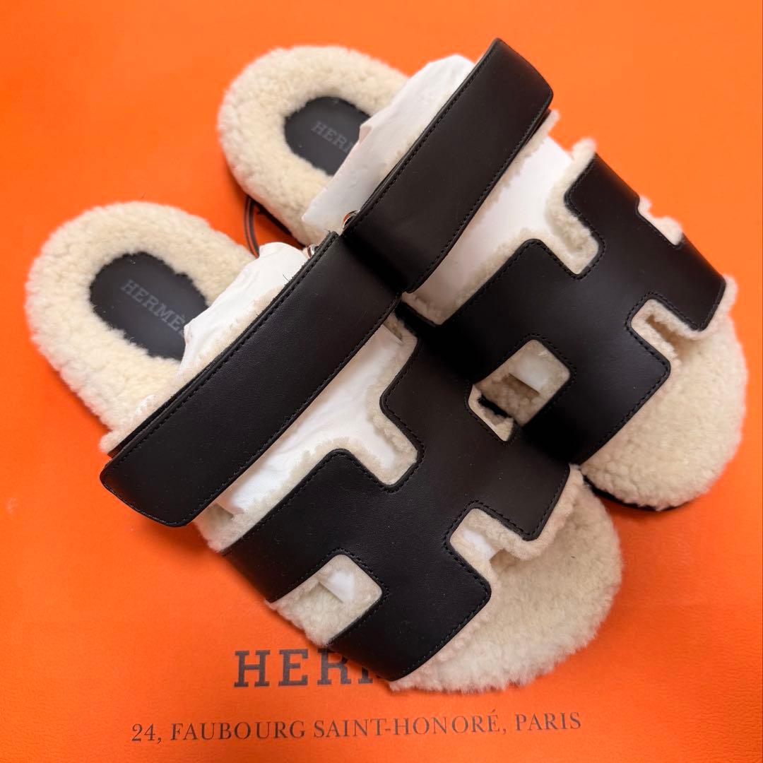 新品未使用　エルメス　サンダル 《シプレ》　シープスキン　黒　38サイズ