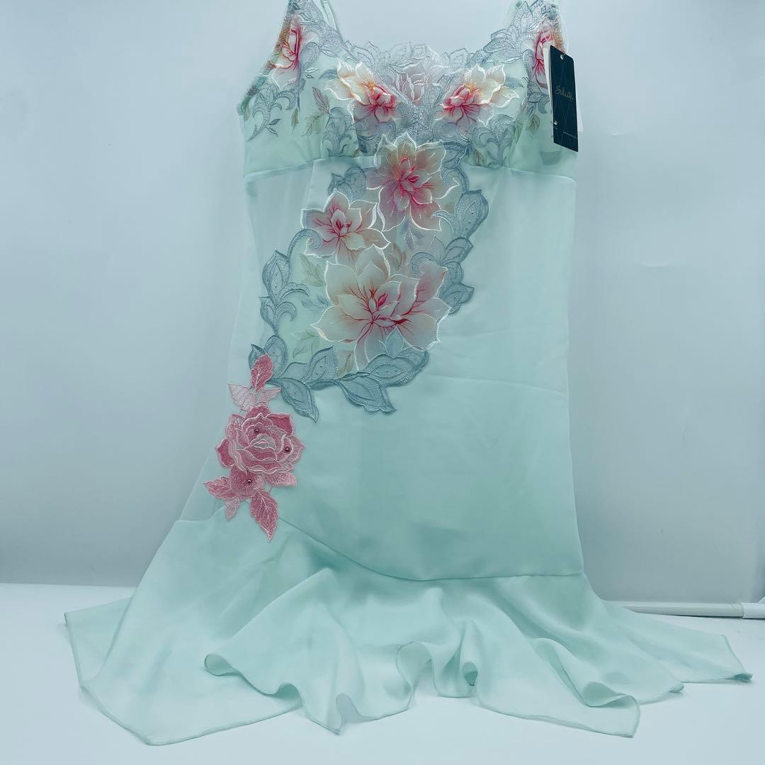 ワコール/サルート 97G 新品タグ付 店舗限定 スリップL ワコール/サルート 97G 新品タグ付 店舗限定 スリップL - トップス