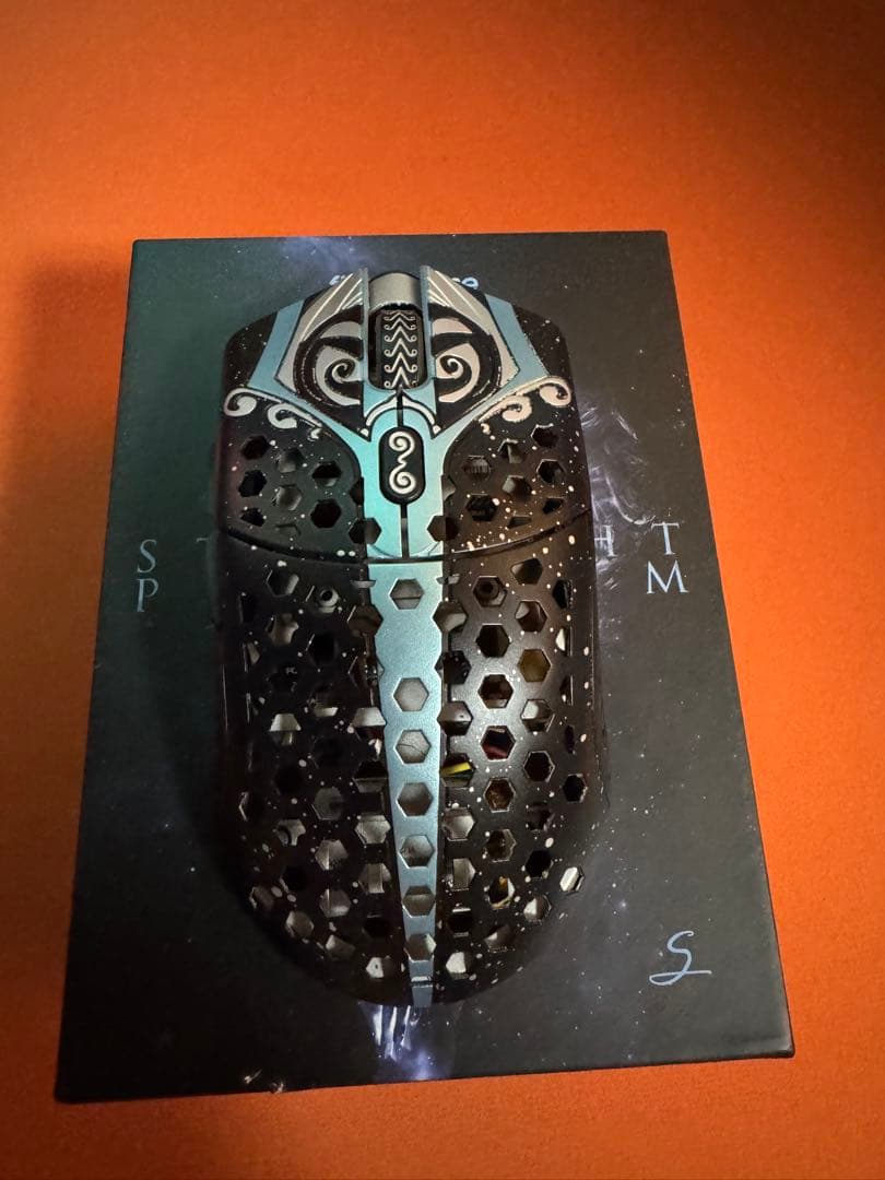 マウス・トラックボール finalmouse Startlight12 phantom S sddefault.jpg