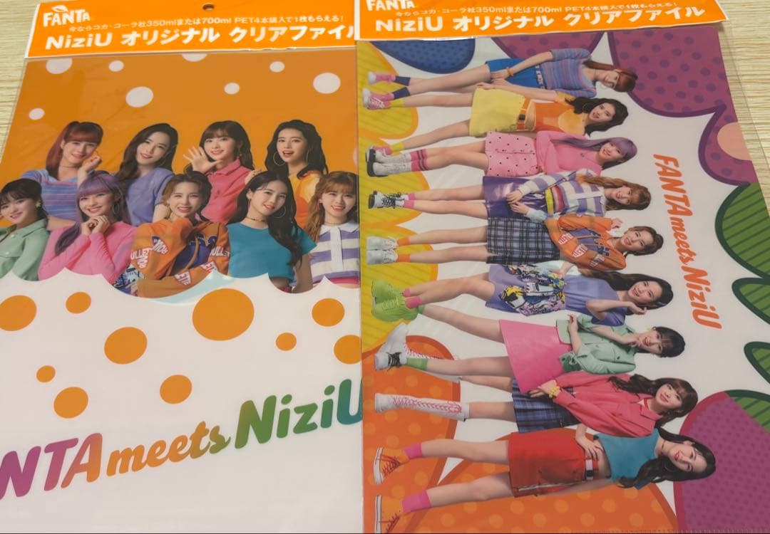 NiziU クリアファイル 10枚セット チラシおまけ付き - メルカリ
