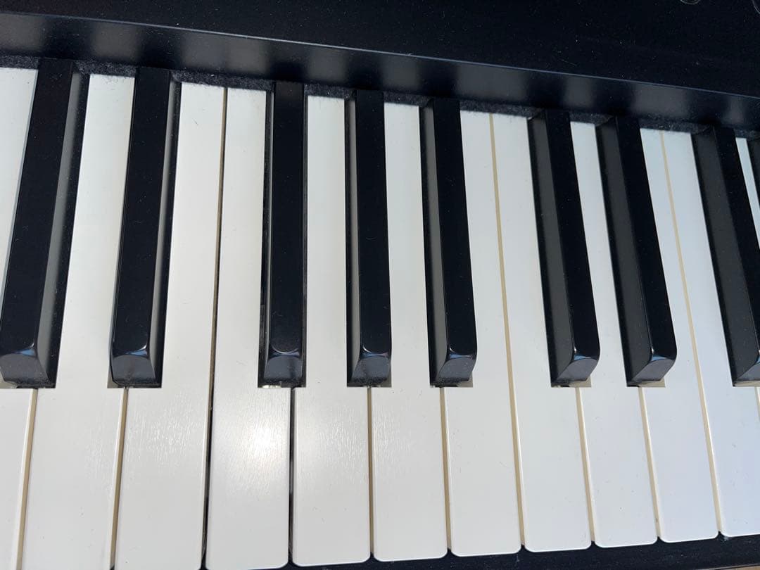 Roland FP-60 電子ピアノ 88鍵（スタンド/ペダル付き・使用頻度少