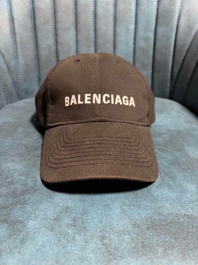 BALENCIAGA ARCHETYPE ブラックキャップ