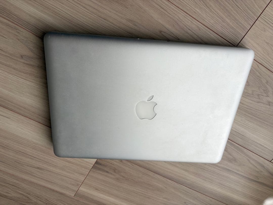 MacBook Pro 2012 / OS Catalina / 初期化済 / 2012年製のMacBook ProにCatalinaをインストールしようとしてるん