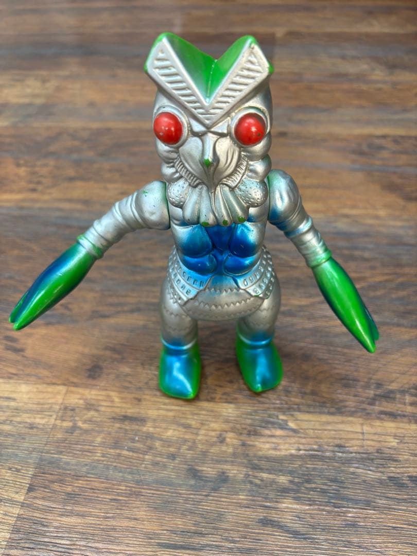 バルタン星人　ブルマァク　1991年製 ブルマァク製「バルタン星人」の「レトロカラーグリーン」は注目