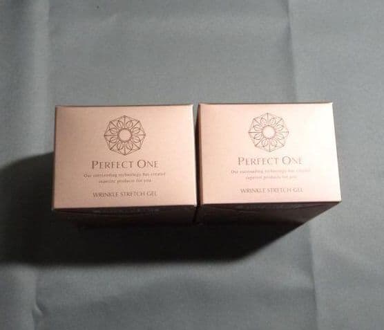 パーフェクトワン 薬用リンクルストレッチジェル 50g×2個セットの通販