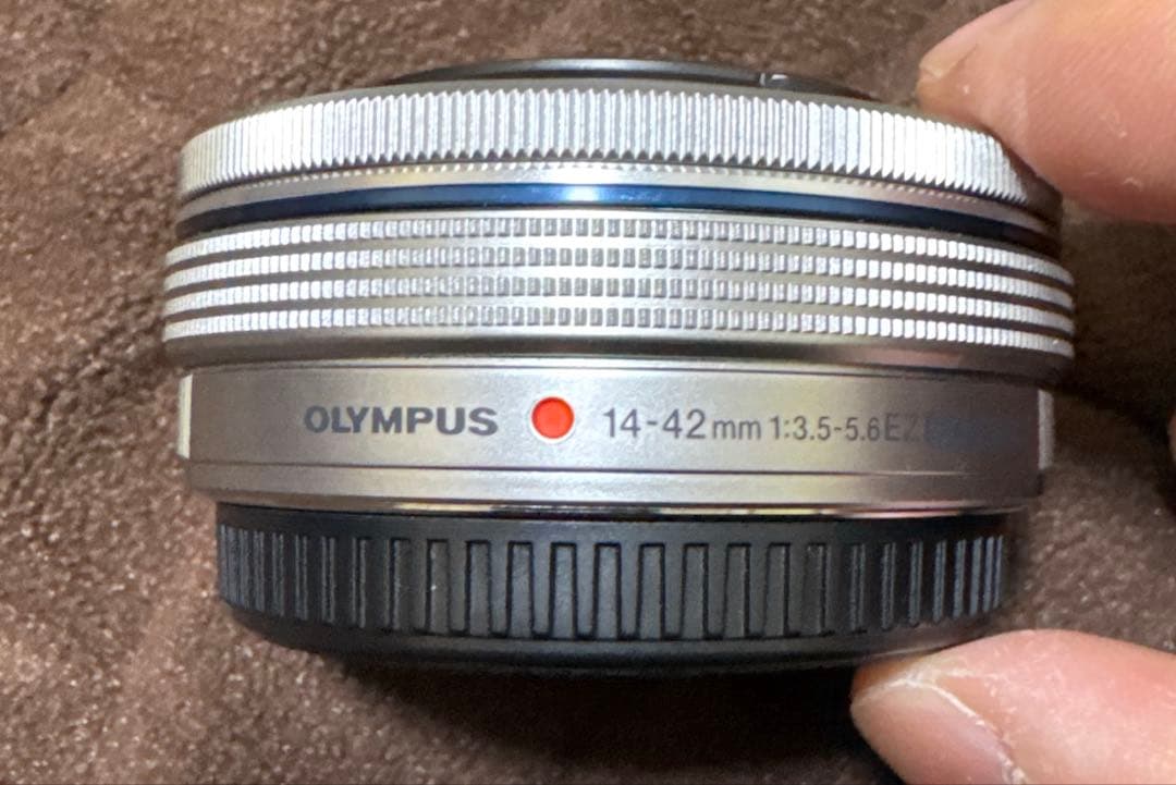M.ZUIKO ED 14-42mm f3.5-5.6 EZ自動開閉キャップ付