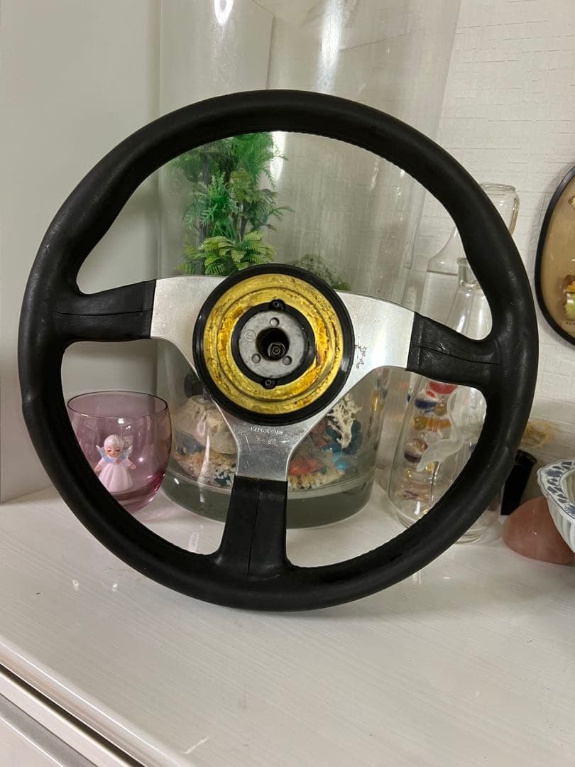 希少品！激安送料込‼️ フェラーリ ステアリング 跳ね馬マーク