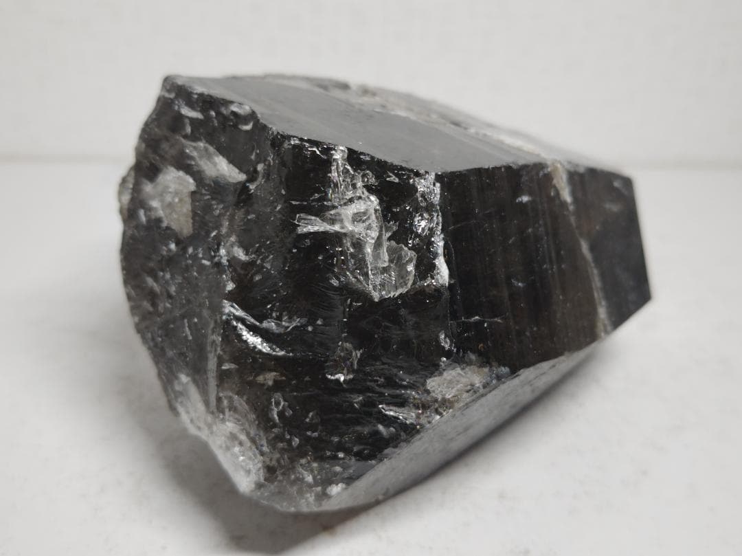 スモーキークォーツ 2.5kg 水晶 原石 鑑賞石 自然石 誕生石 鉱物 鉱石