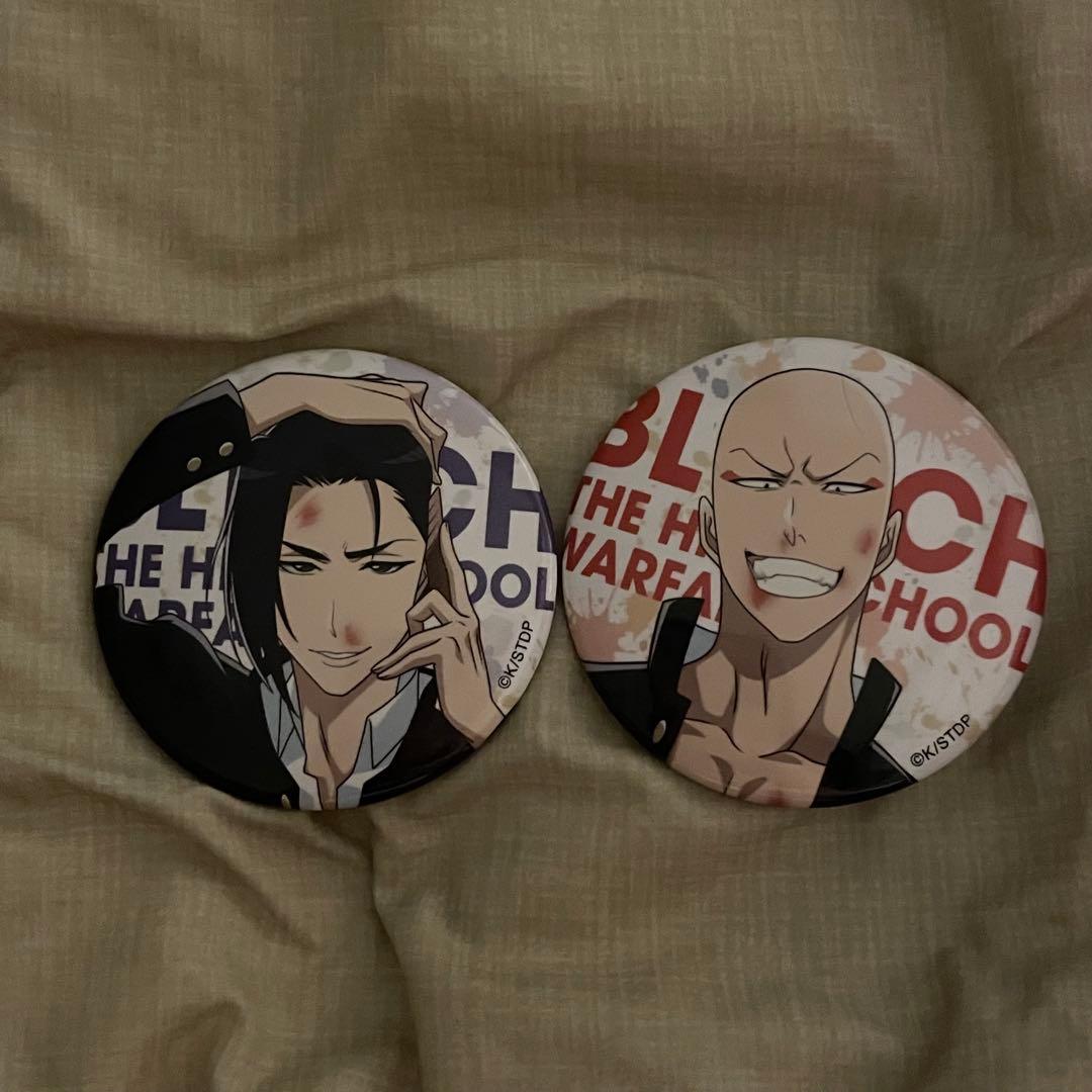 BLEACH カフェ 缶バッジ 斑目一角 綾瀬川弓親 2点セット - メルカリ