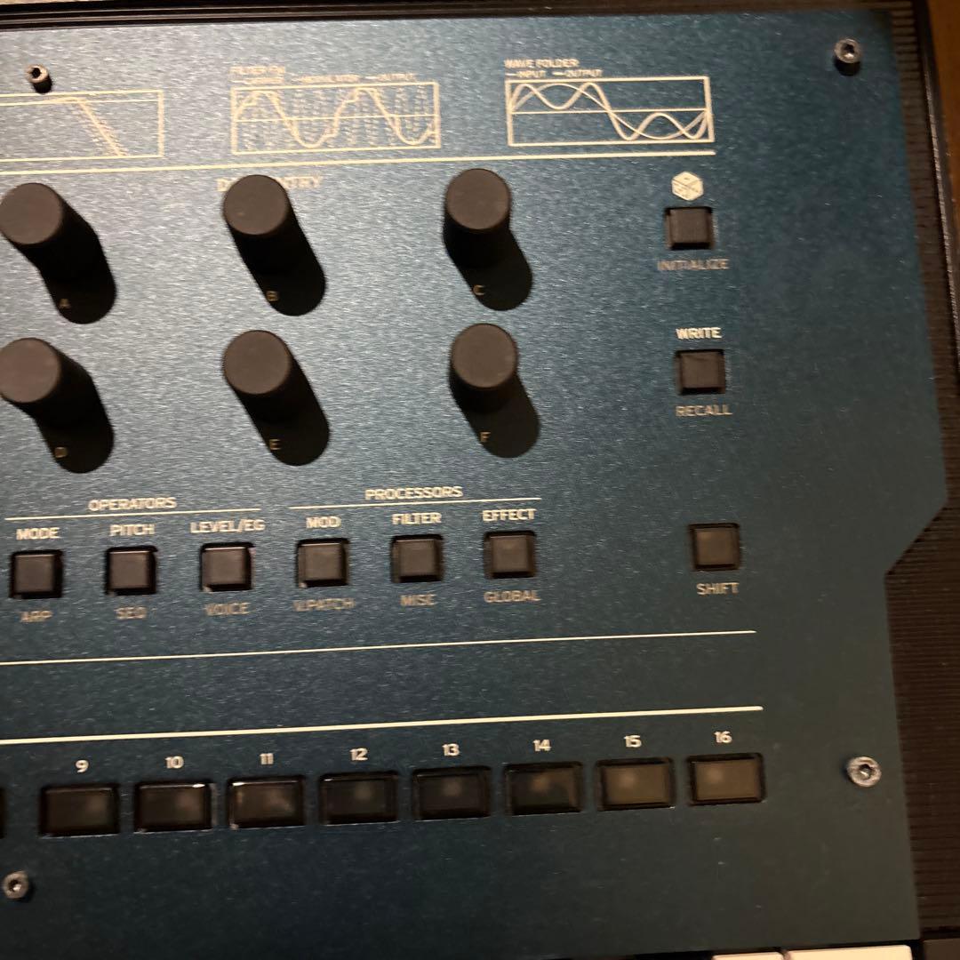 美品】korg opsix mk1 純正ソフトケース付き - メルカリ