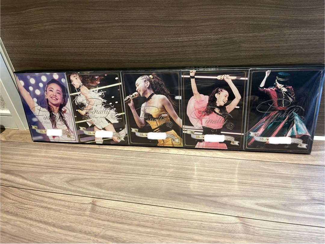 安室奈美恵/Finally/DVD/5形態/FC限定/スペシャルケース付 - メルカリ